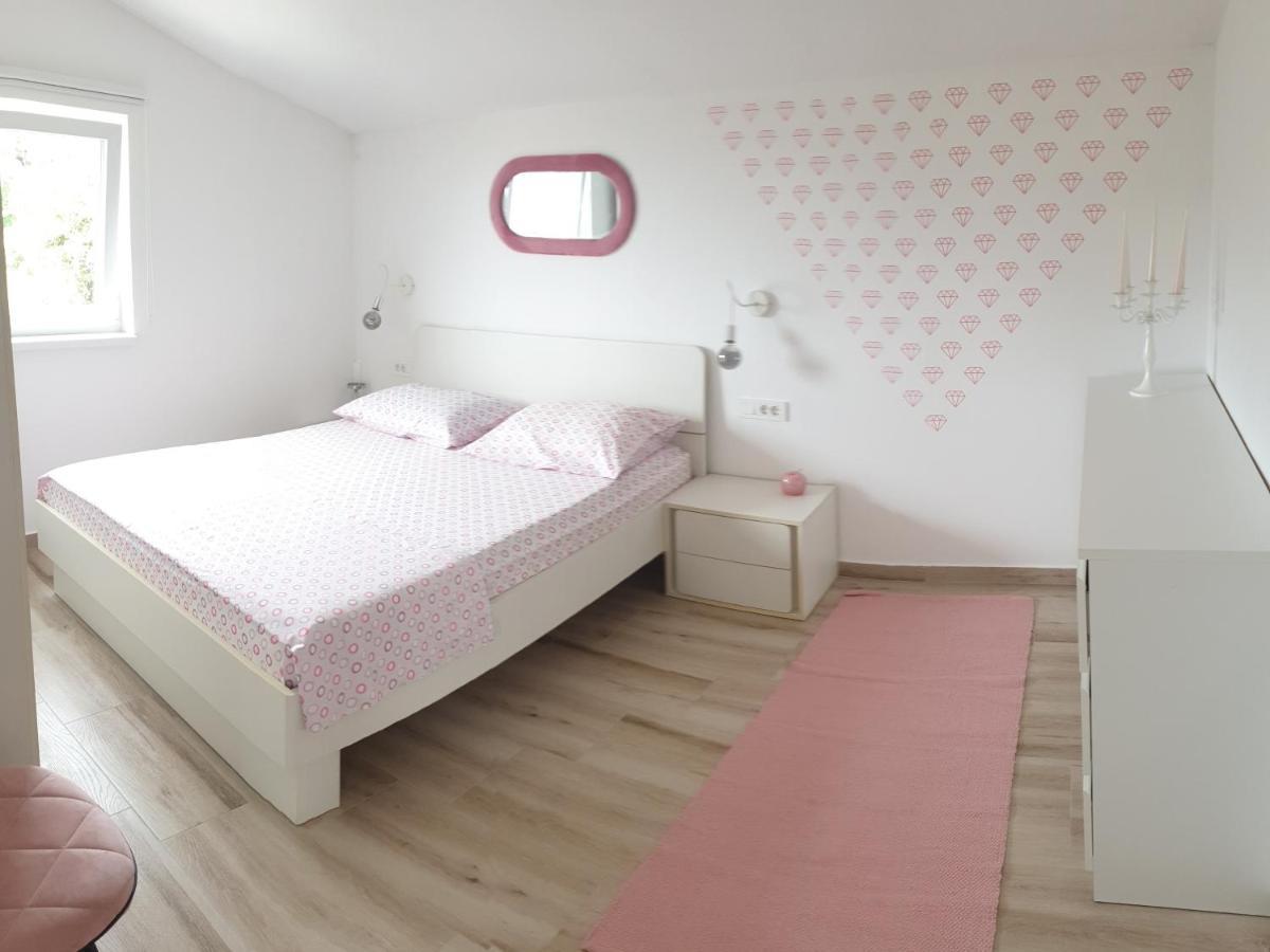Apartment Mia 2 Banjol
