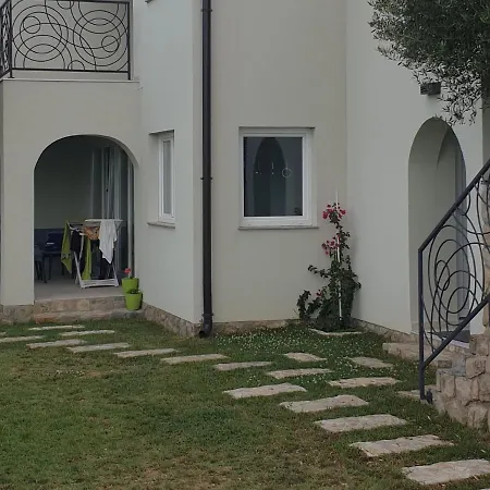 Apartment Mia 2 Banjol Exterior photo