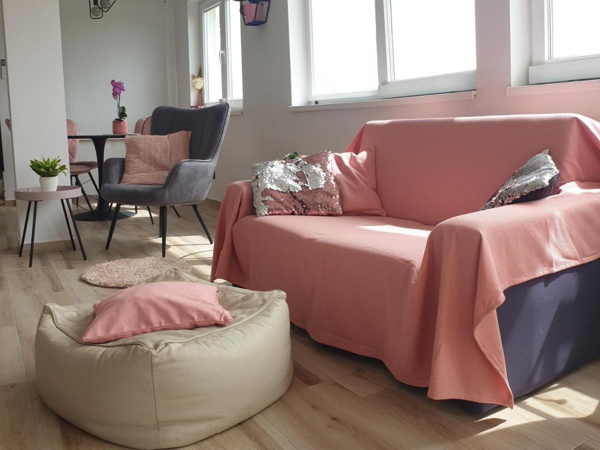 Mia 2 Apartament