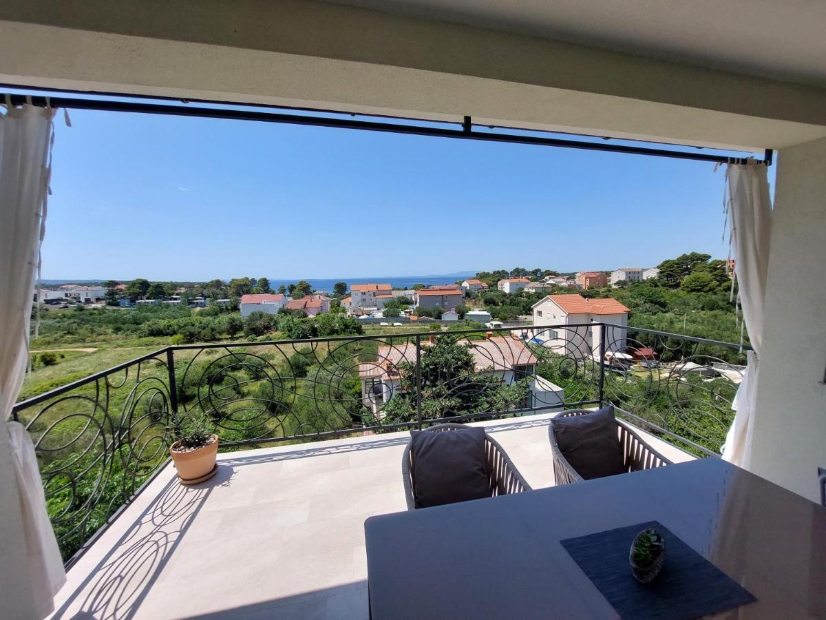 Apartament Mia 2 *
